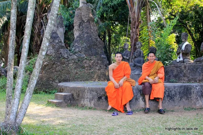 Mönche in Laos